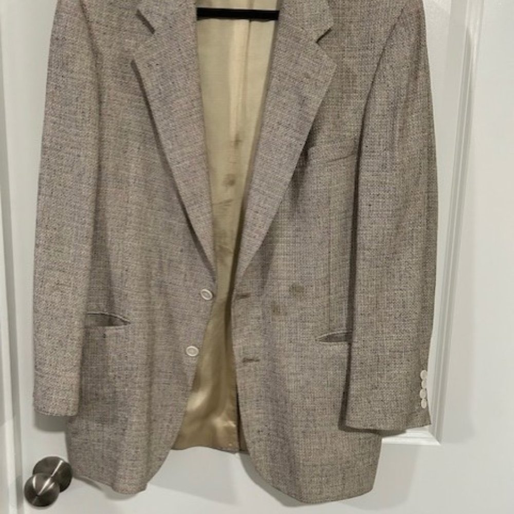 SHAWN THOMAS BLAZER  17"X 31"  2 Spots on Blazer